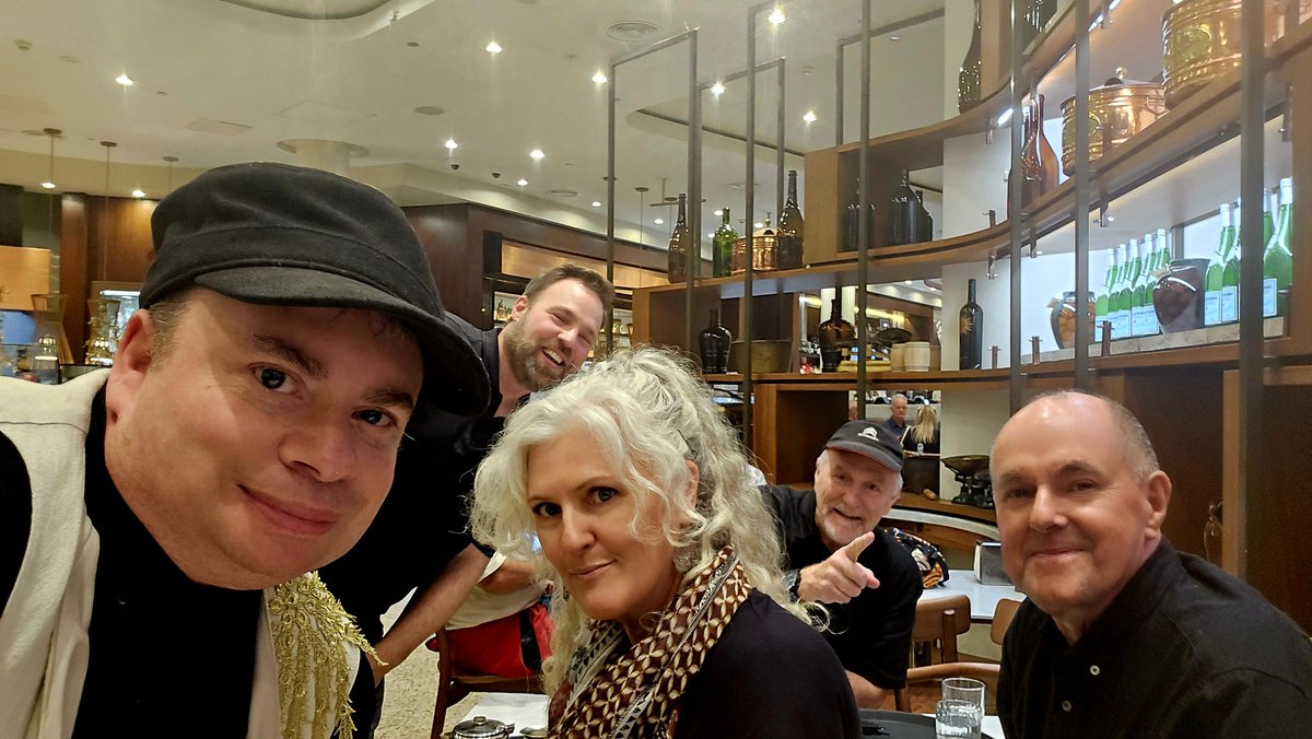 Zev Howley tweet media