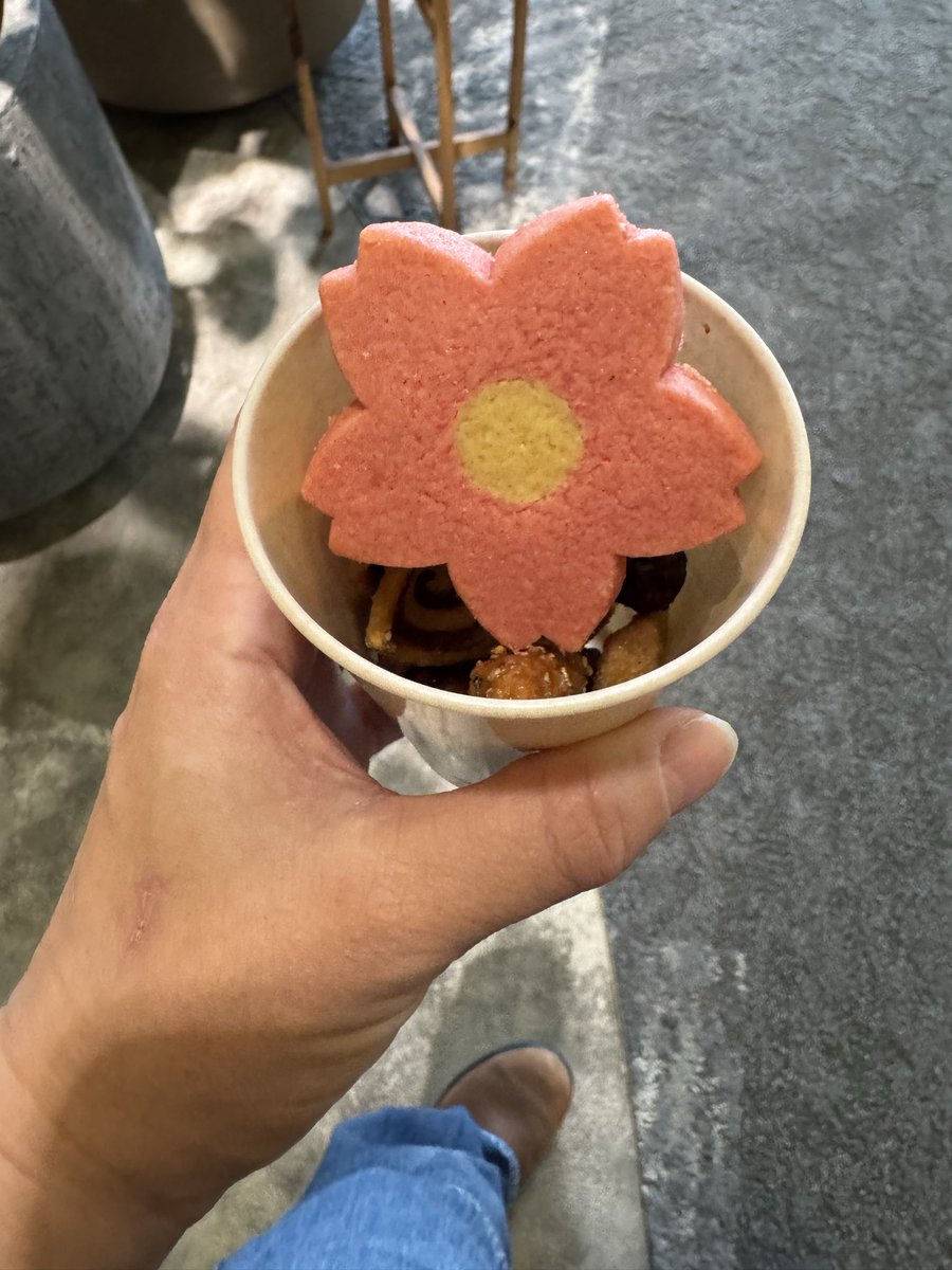 ☕️ 💕 tweet media