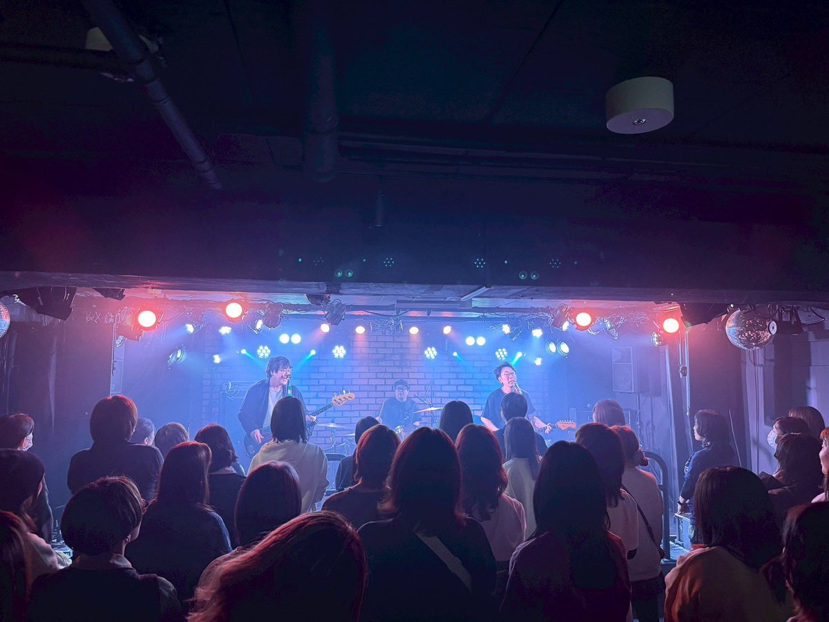 LOVE LOVE LOVE tweet media