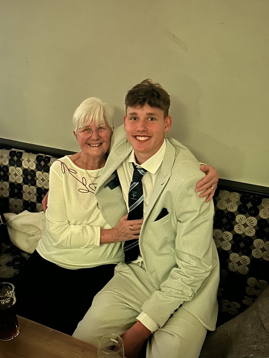 StuartHarris15's tweet photo. Happy Birthday @LouisHarris2009 let’s get you driving so I can save money on taxis. Love you mate https://t.co/ITdPuL3sLP
