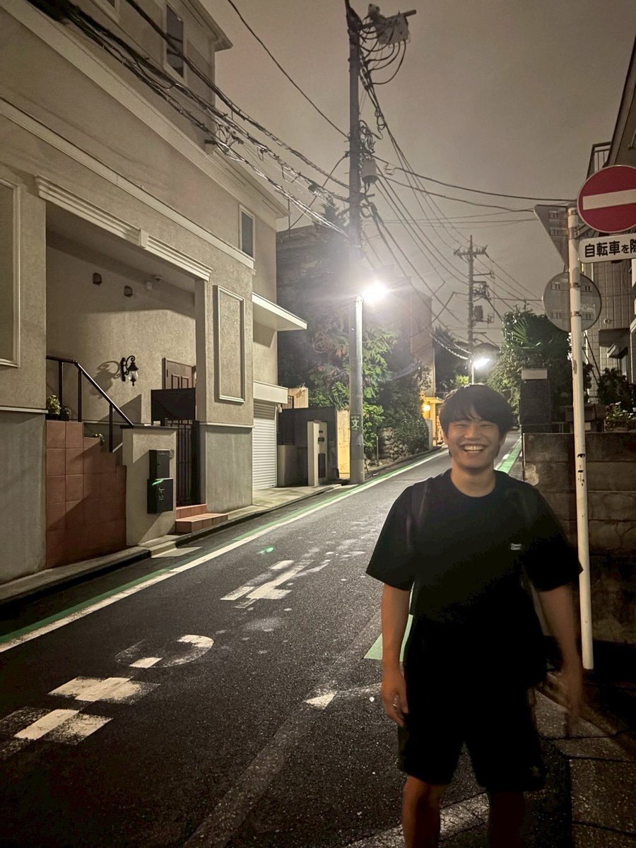 kujc2024's tweet photo. 新3回生田仲慶伍
農学部応用生命学科
合宿監督、錬成係
京大柔道部のシゴデキ
初対面の人とも気さくに話すが、実はシャイ。オキニのヘッドホンをつけながら百万遍を闊歩している。
次期選手監督として今日も技術を磨いている。 https://t.co/LydMZpTZDw