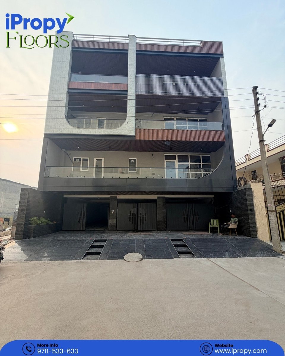 iPropy_Floors's tweet image. 🏡 Luxury Builder Floors starting at ₹1.65 Cr in Green Fields Colony, Sector 43
✔️ 4 Bedrooms | 4 Modern Washrooms ✔️ Modular Kitchen | Wide Balconies ✔️ Separate Temple Area | Vastu Compliant
📞 Call Now: 9711-533-633 🌐 iPropy.com
#LuxuryLiving #BuilderFloor