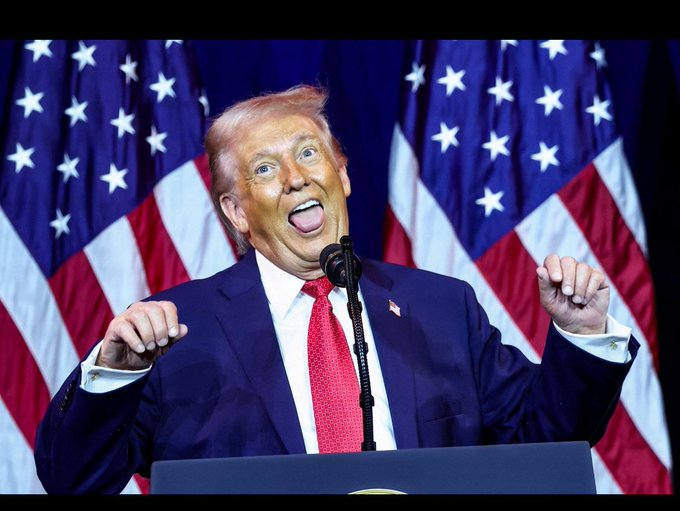 JediRyan2's tweet photo. @johannsen_tony @mitchellvii Doesn't take much to make that stupid fat pedo slob look bad. https://t.co/XQ77n5aKdD