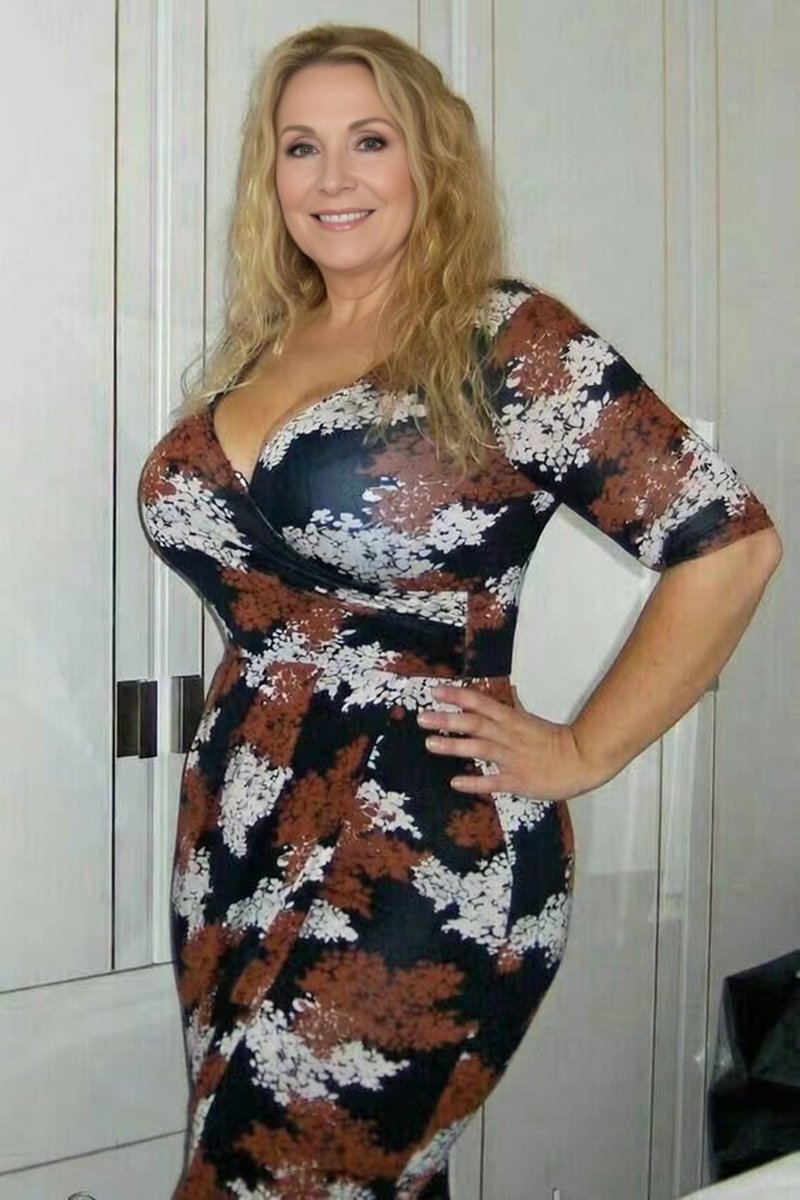 Seniordating70's tweet image. linktr.ee/date528  Eyes speak louder than words.
Do you see it? 
#singlelife