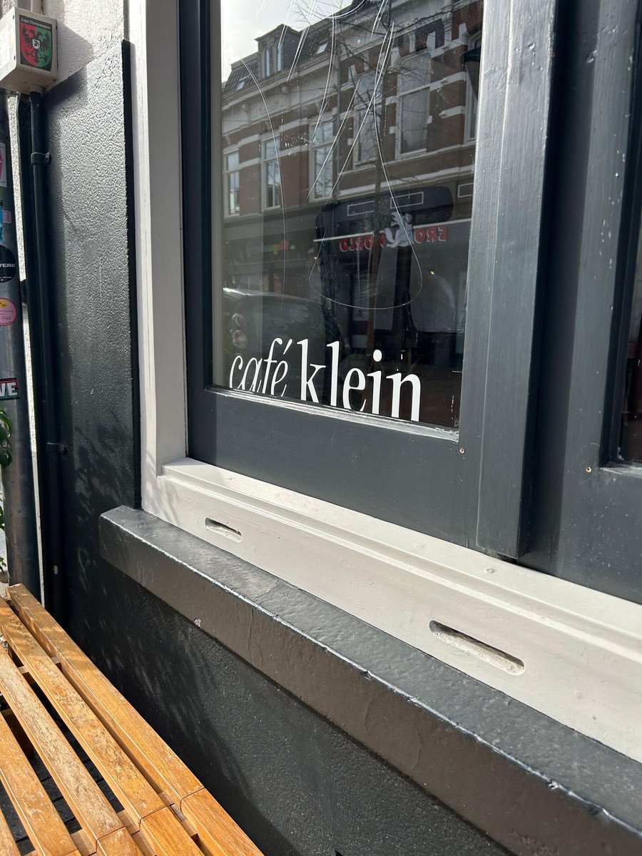 Tobias van Elferen tweet media