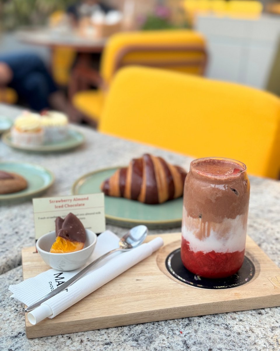 EldecoGroup's tweet image. Meetings feel better in the sunshine. 🔆
At Eldeco Centre, business happens over great food, drinks, and easy conversations.

#eldecocentre #highstreetdining #springindelhi #eldecogroup