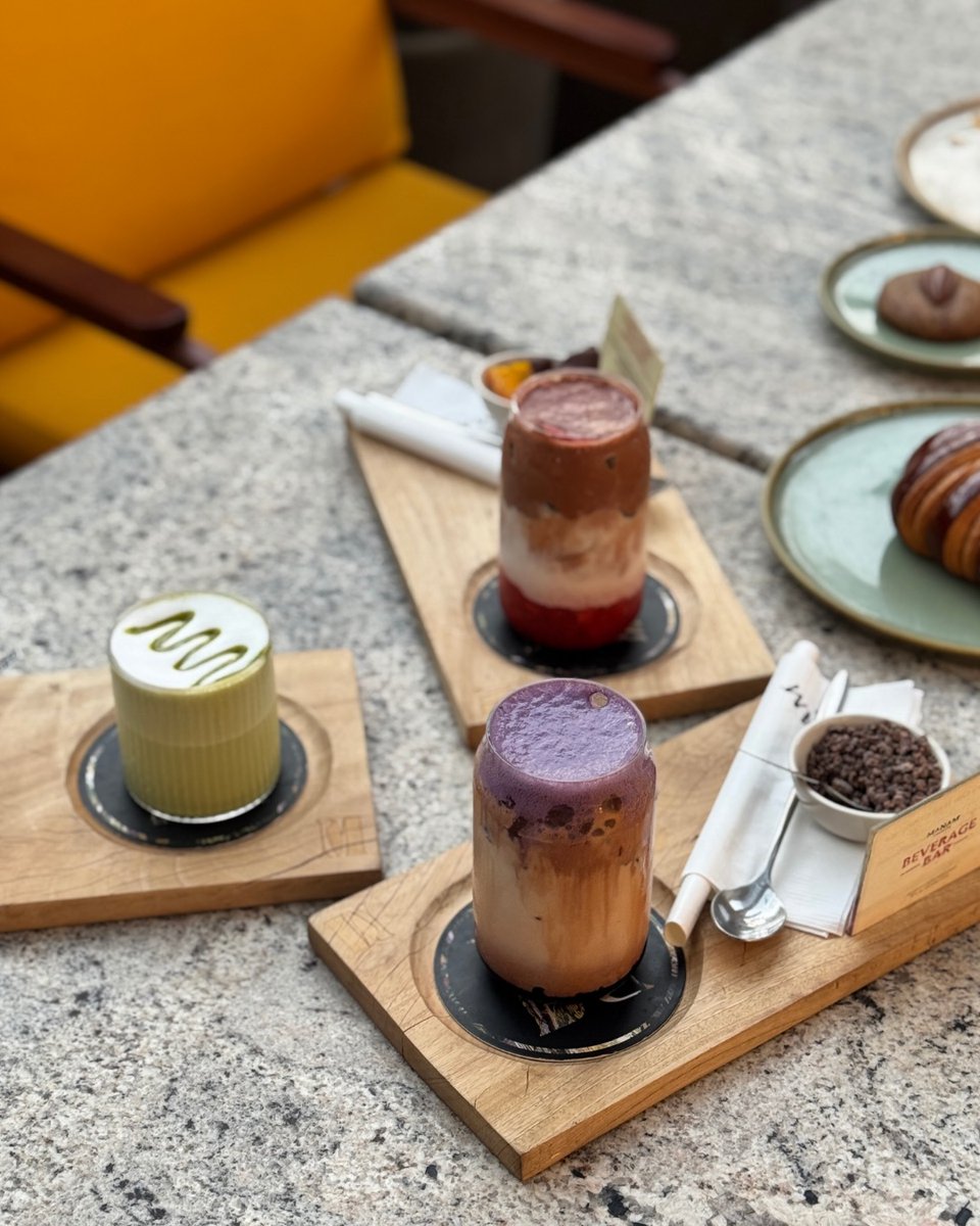 EldecoGroup's tweet image. Meetings feel better in the sunshine. 🔆
At Eldeco Centre, business happens over great food, drinks, and easy conversations.

#eldecocentre #highstreetdining #springindelhi #eldecogroup