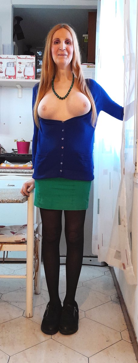 BellaBea12 tweet media