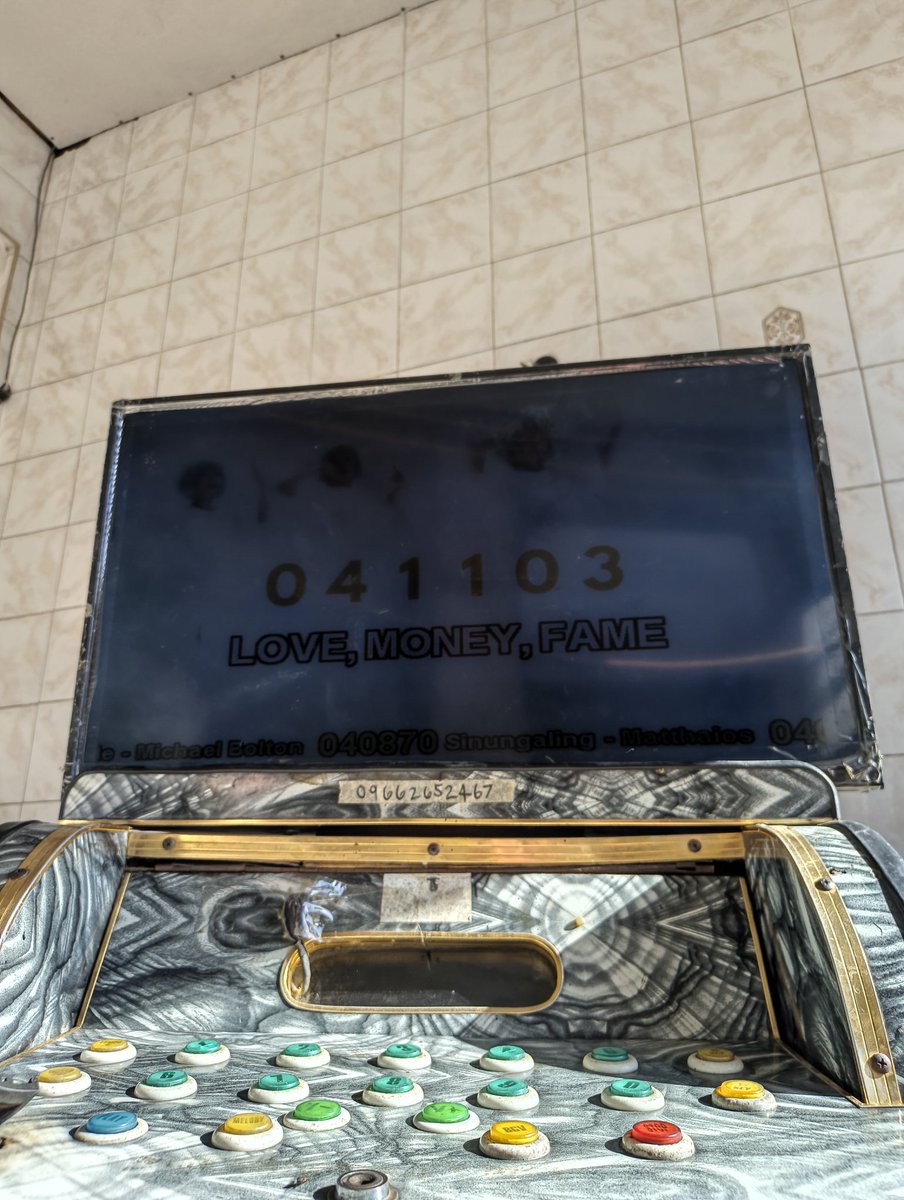 arri ⚡ tweet media