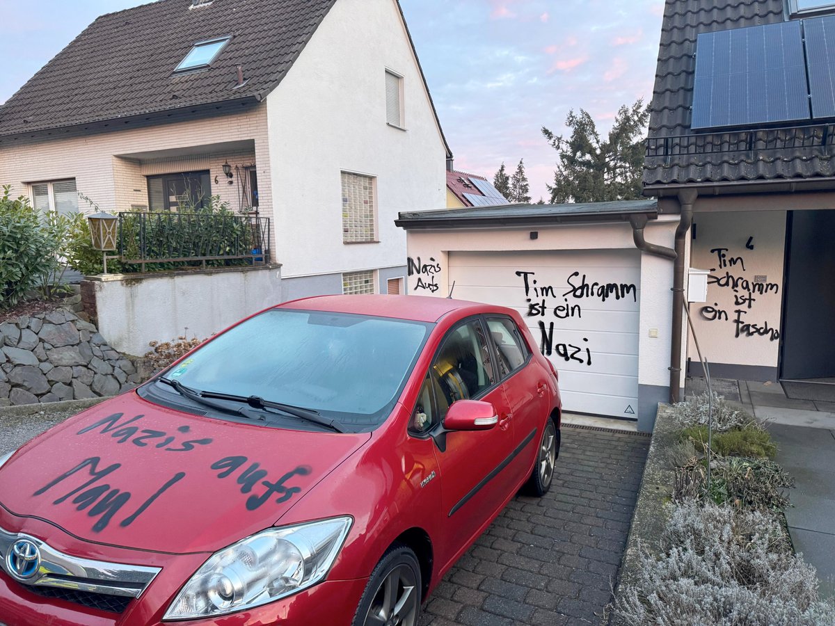 Jan A. Karon tweet media