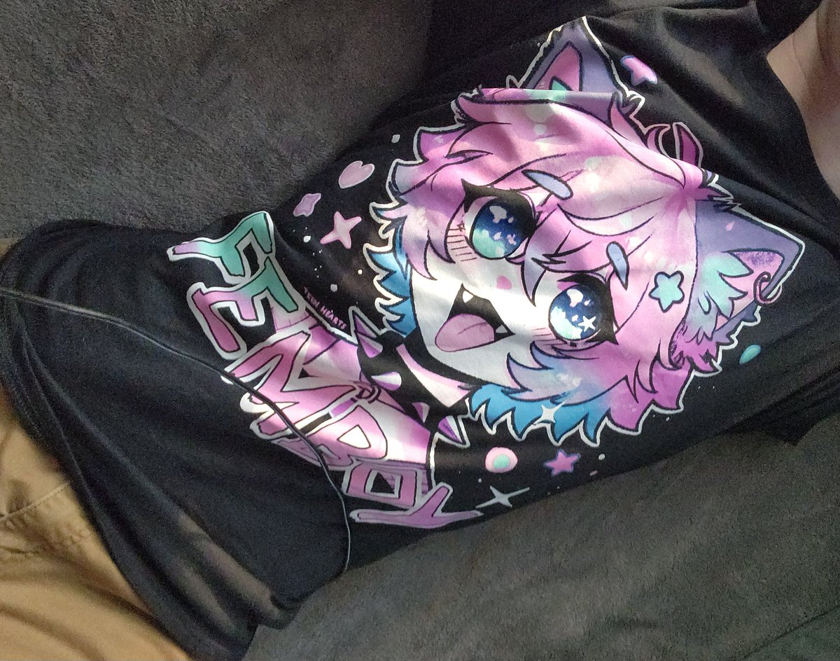 Femboyardeez's tweet photo. @LineChu Got it from a friend a week ago lol https://t.co/EtKJCyoSl8