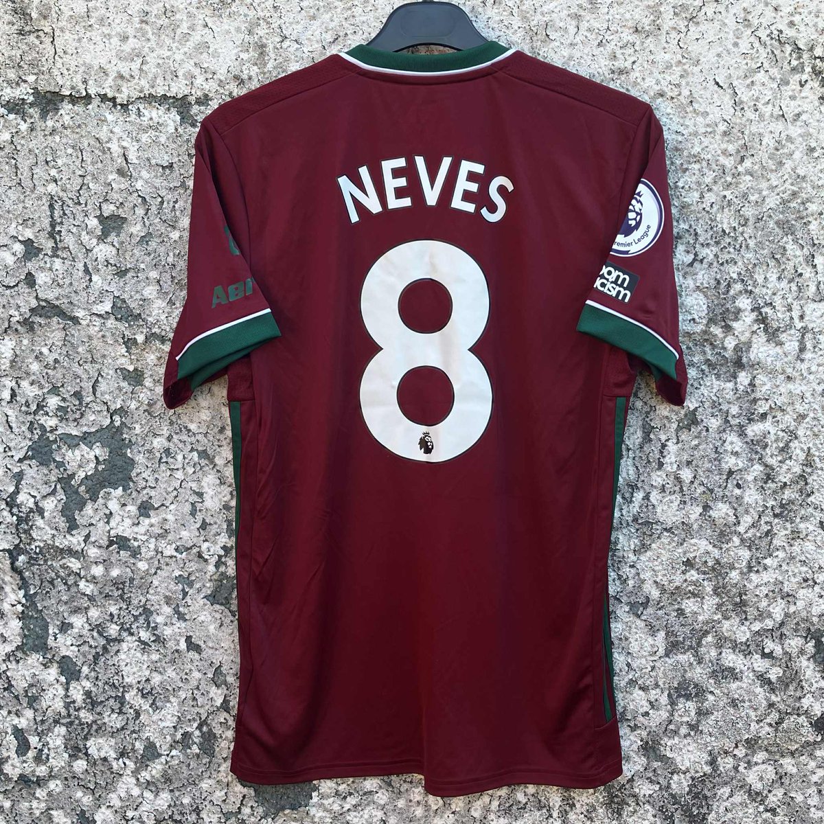 wolvesshirts's tweet image. Happy 29th Birthday 👑

One of the best that ever did it in the old gold and black 🐺

#wwfc #wolves #rubenneves