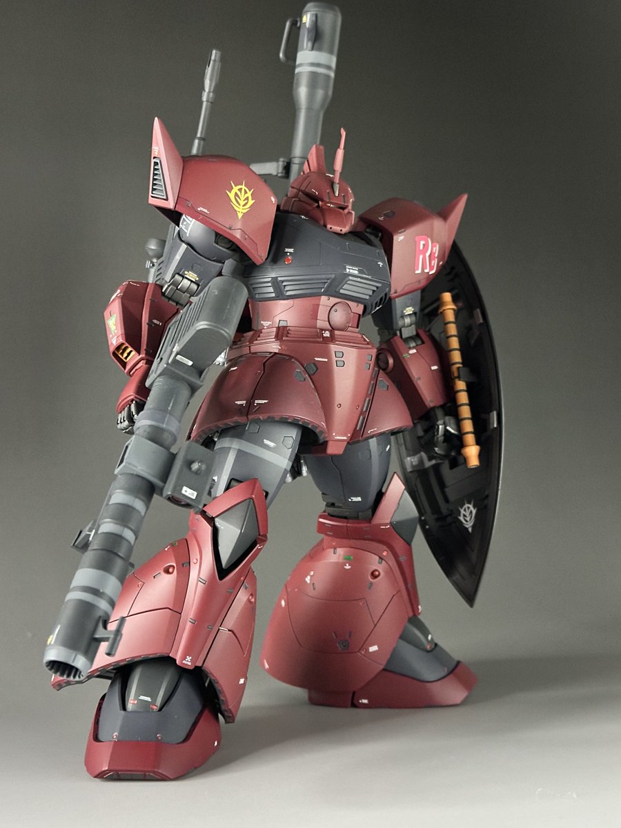 #突然カッコイイ赤を無言で貼る