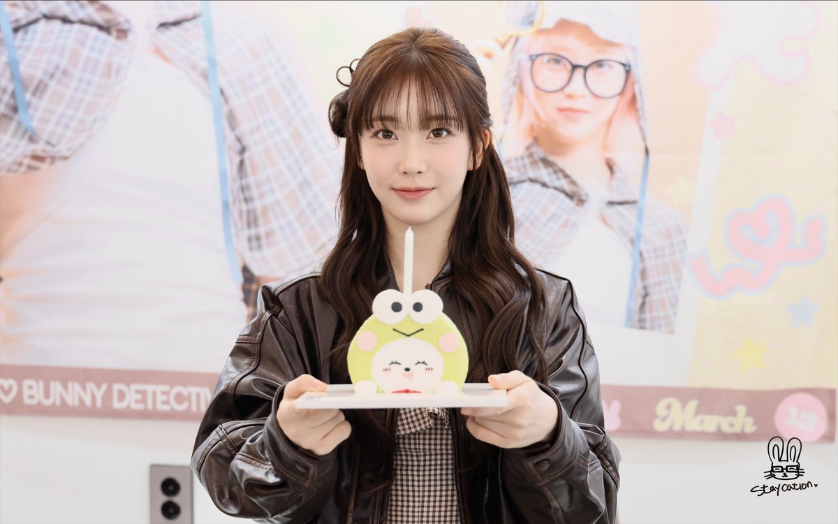 Staycation tweet media