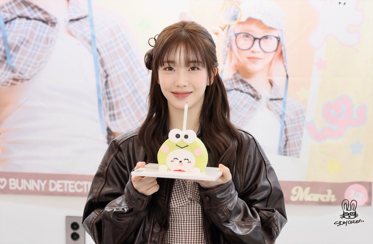 Staycation tweet media