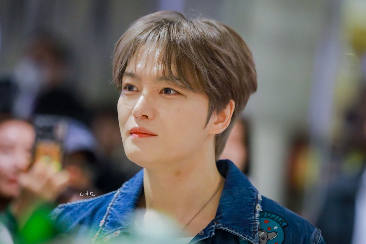 CielJaejoong's tweet photo. 260313 명동백화점 압구정막걸리 팝업
😍😘🥰
#金在中 #ジェジュン #J_JUN #Jaejoong #보스베이비스 @bornfreeonekiss https://t.co/eBQ7SLs2K1