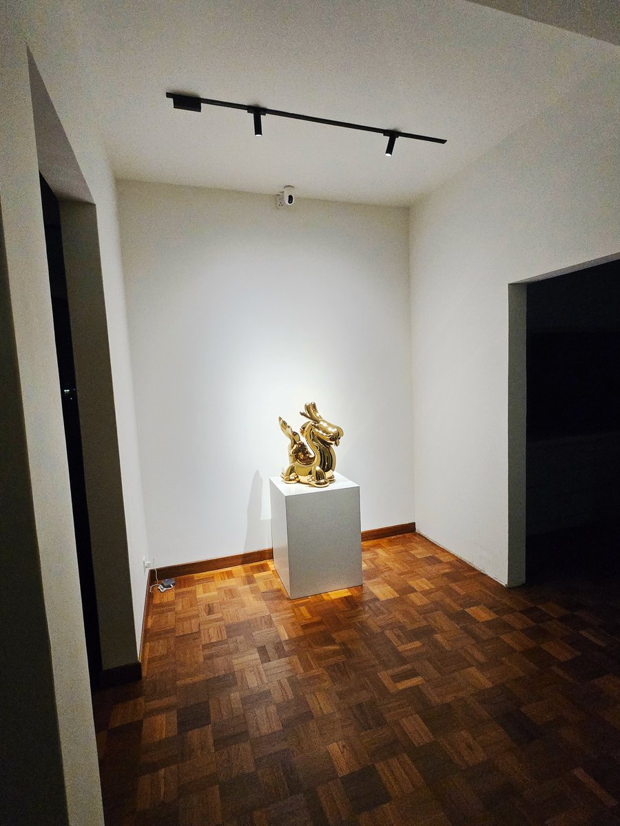 Ferdi B Dick / Sculptor tweet media