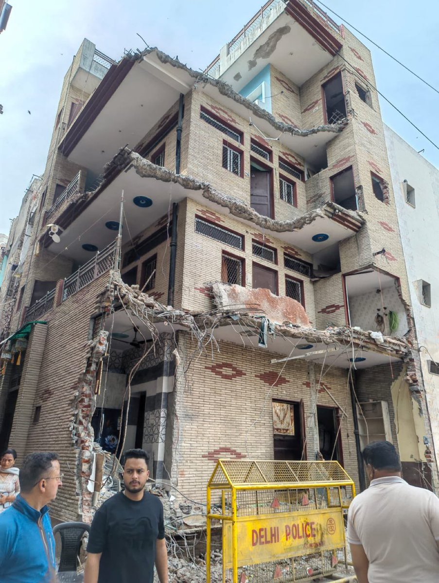 Waquar Hasan tweet media