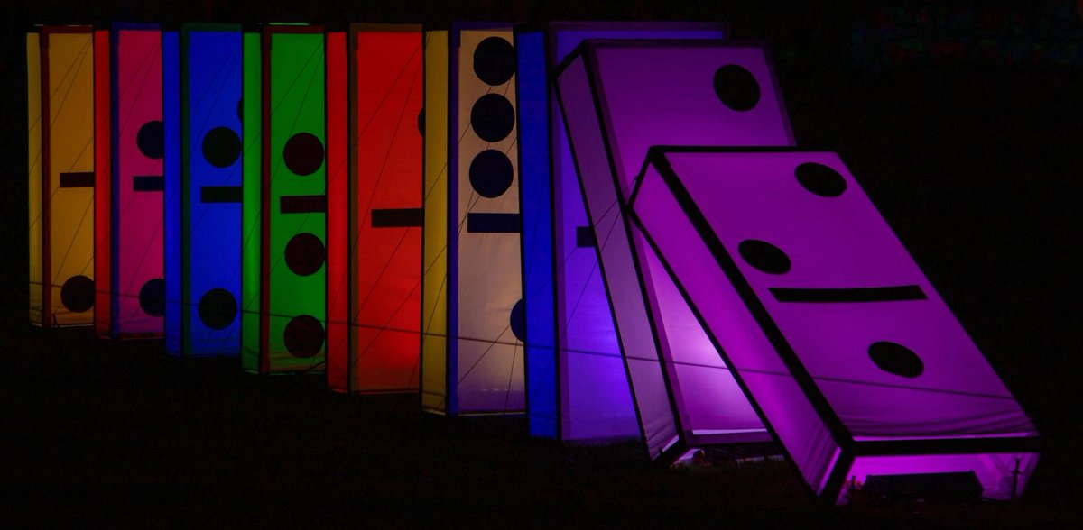 비트코인이 먼저 급락하고 나서 글로벌 증시도 하락세를 보였네요. 위험 자산의 선행 지표 역할을 다시 한번 보여주는 것 같아요.

coindesk.com/markets/2026/0…