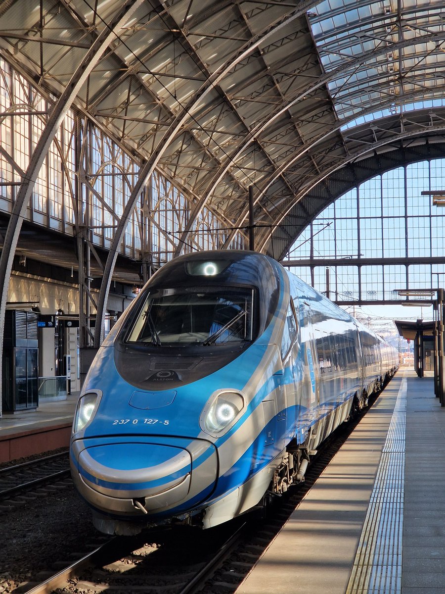 peripsen tweet media