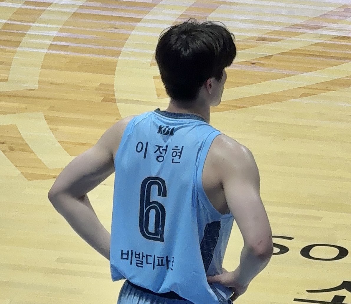 핑푱➰ tweet media