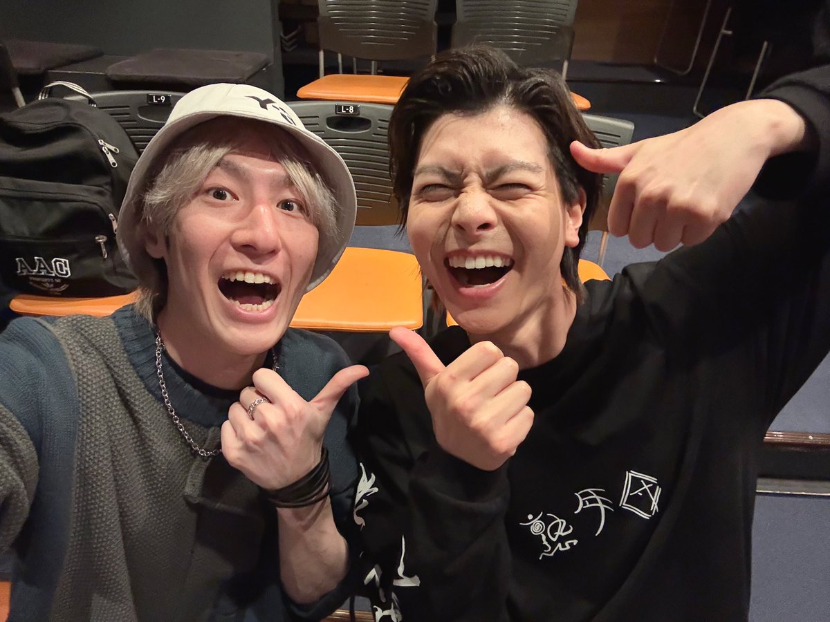 熟年団 第2弾『いやですわ』を観劇しました
熟年団という名には良い意味で裏切られる、めちゃくちゃパワフルで陽のエネルギーをたくさん浴びて、何も考えず笑ってました
たわでぃもイケメン歌うまがおもしろになるってホントすごいですよ！笑
とても元気もらえる作品です
#いやですわ #多和田任益