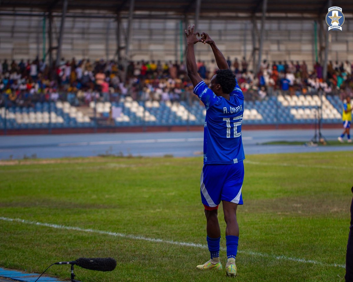 OlaiyaAzeezLaw1's tweet photo. The Deadly Duo. π₯
Sodiq Ibrahim and Adegoke Qamar keeps on cooking.
- Ibrahim finds the opener.
- Qamar seals the win.
The strikers are on brilliant form for Shooting Stars. β½οΈπͺ
#SHORIV #NPFL26 https://t.co/v8sVG1ZyOp