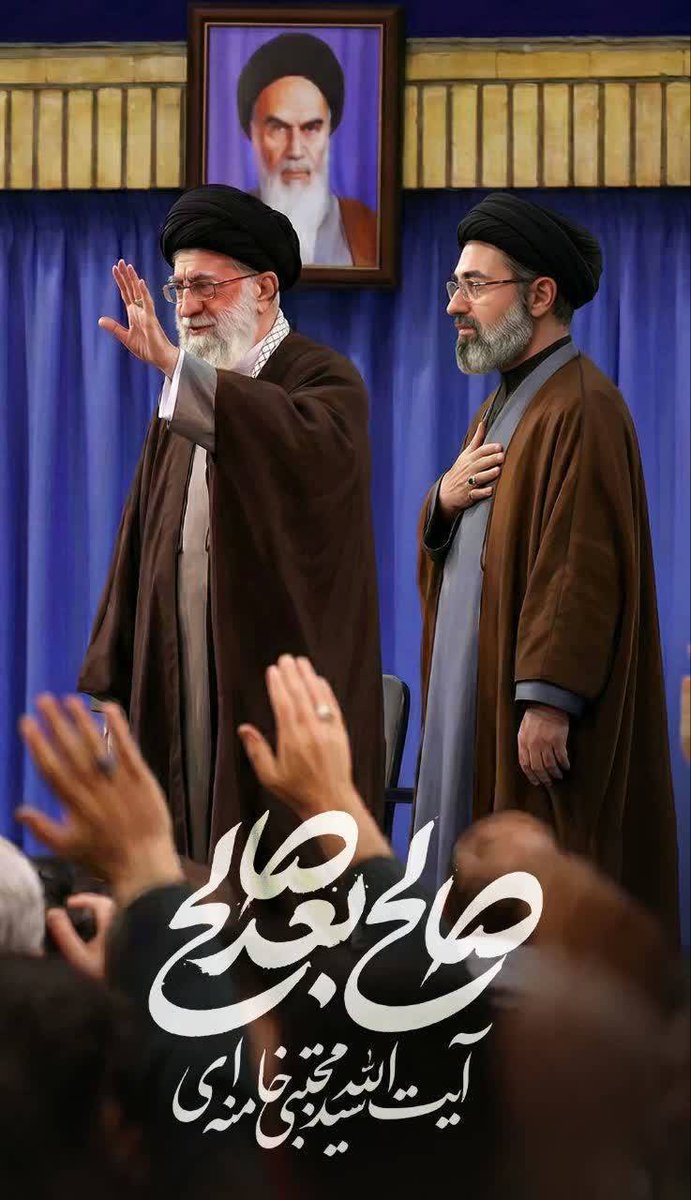 Asma02110's tweet photo. دست خدا عیان شد
خامنه ای جوان شد https://t.co/1IgNJsSfPq