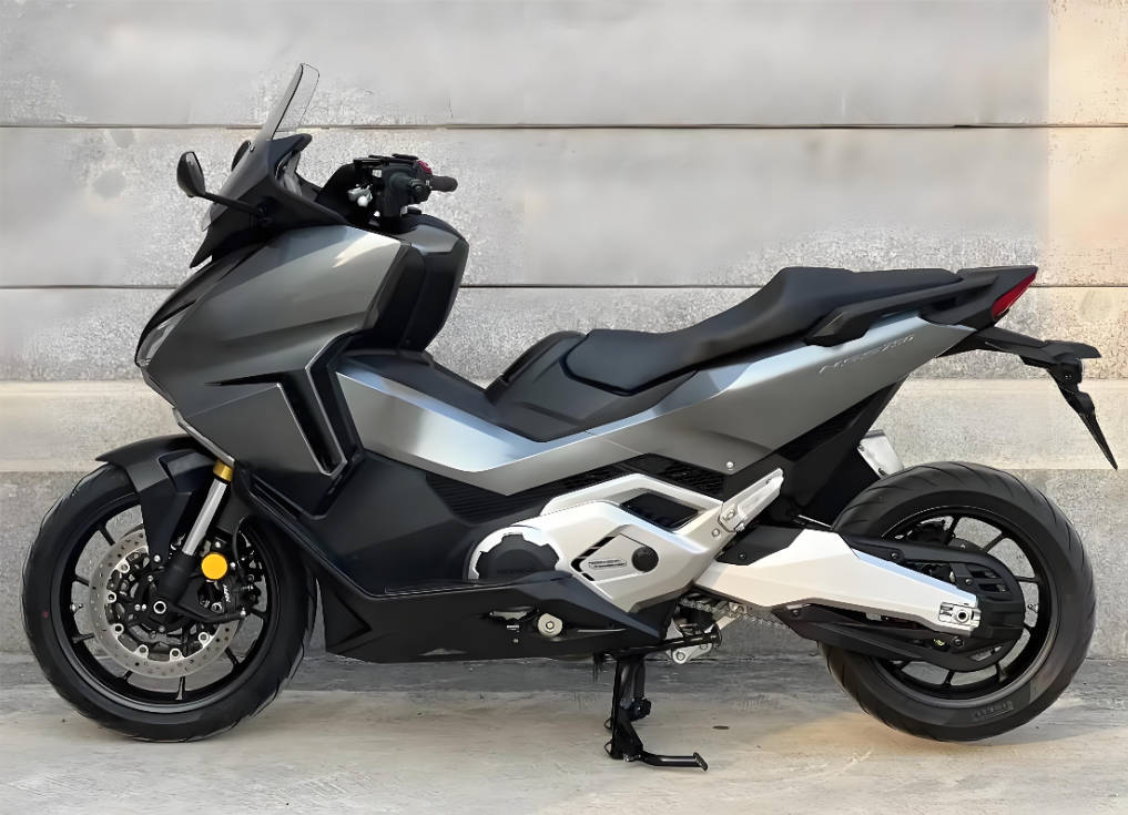 普达特 tweet media