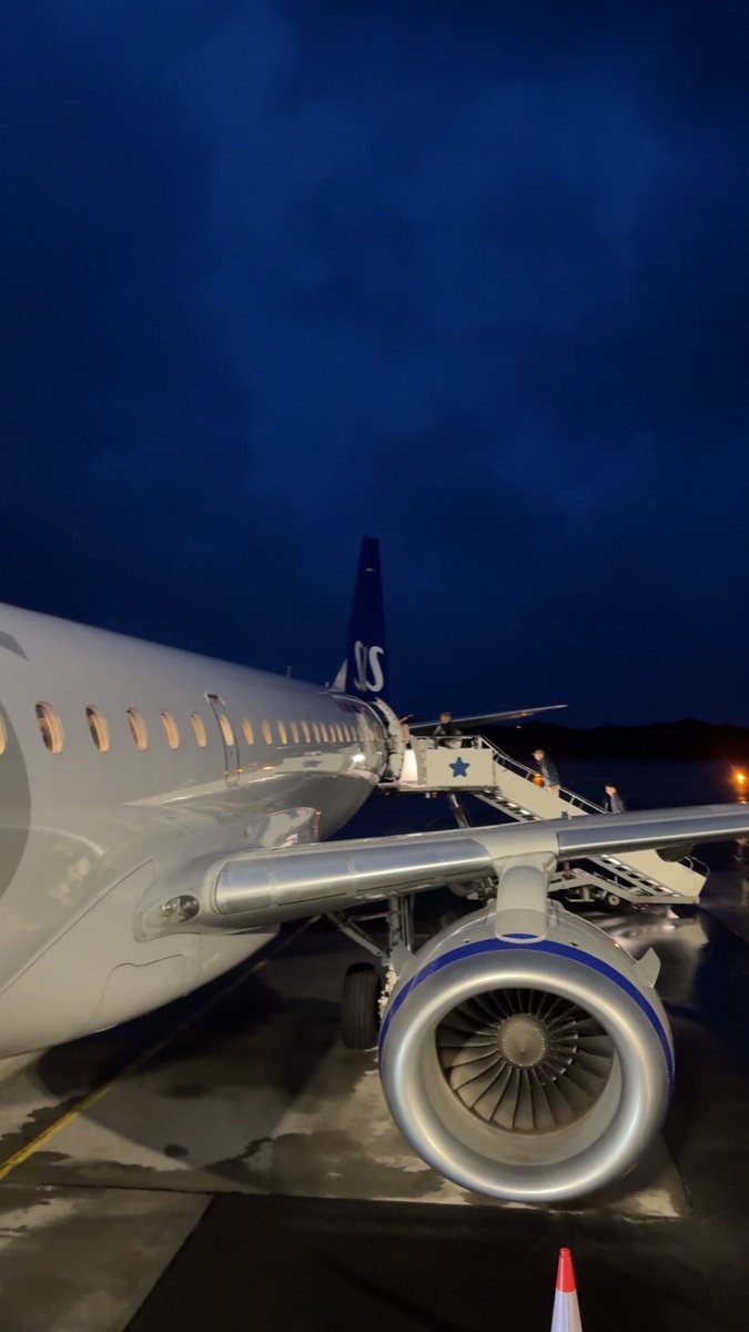 JonnyMackaronny tweet media