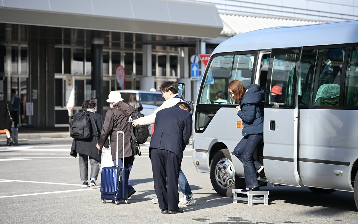 COMmmmONS tweet media