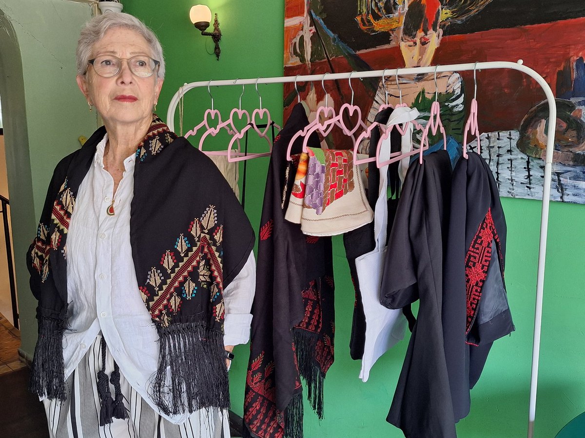 esty segal إيستي 🎗 tweet media