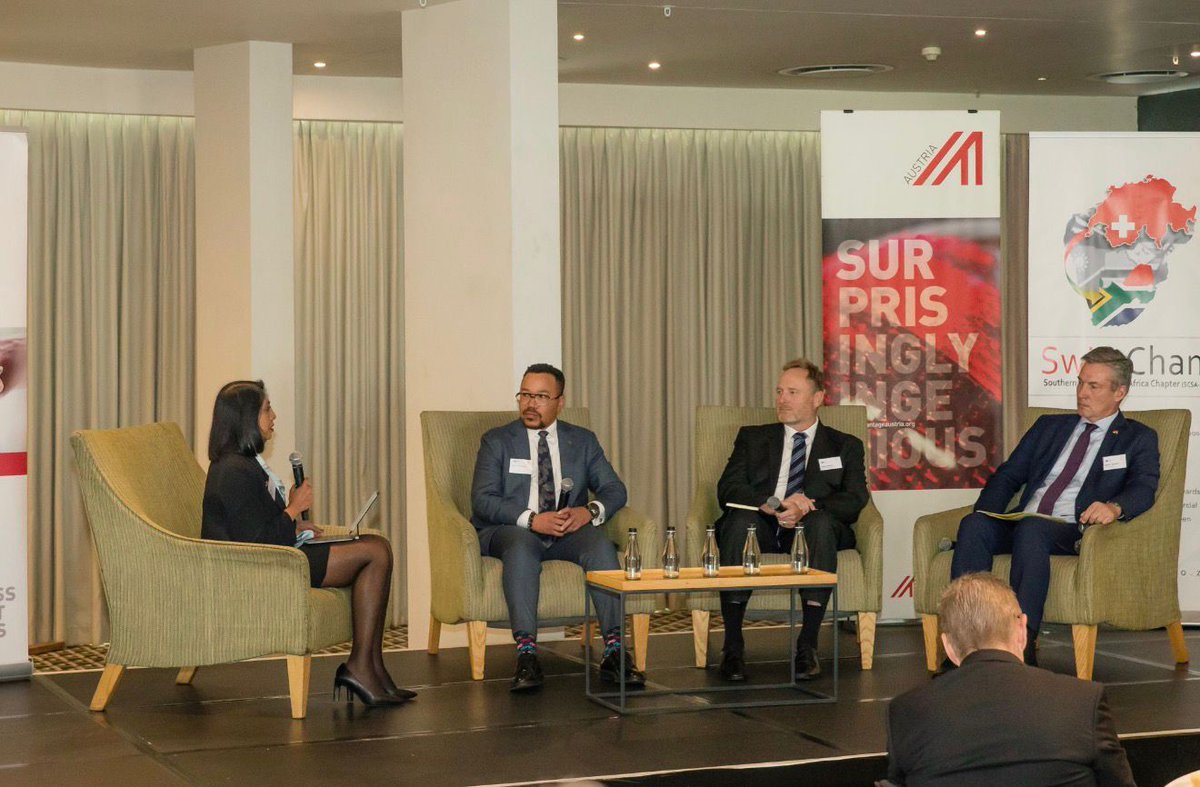 GermanyinSA's tweet image. #FBF
We joined the Southern African-German Chamber of Commerce and Industry (AHK) Business Luncheon in Johannesburg, bringing together partners from 🇩🇪🇦🇹🇨🇭 &amp;amp; 🇿🇦 to discuss economic outlook, investment opportunities and stronger trade cooperation.

#GermanyMeetsMzansi