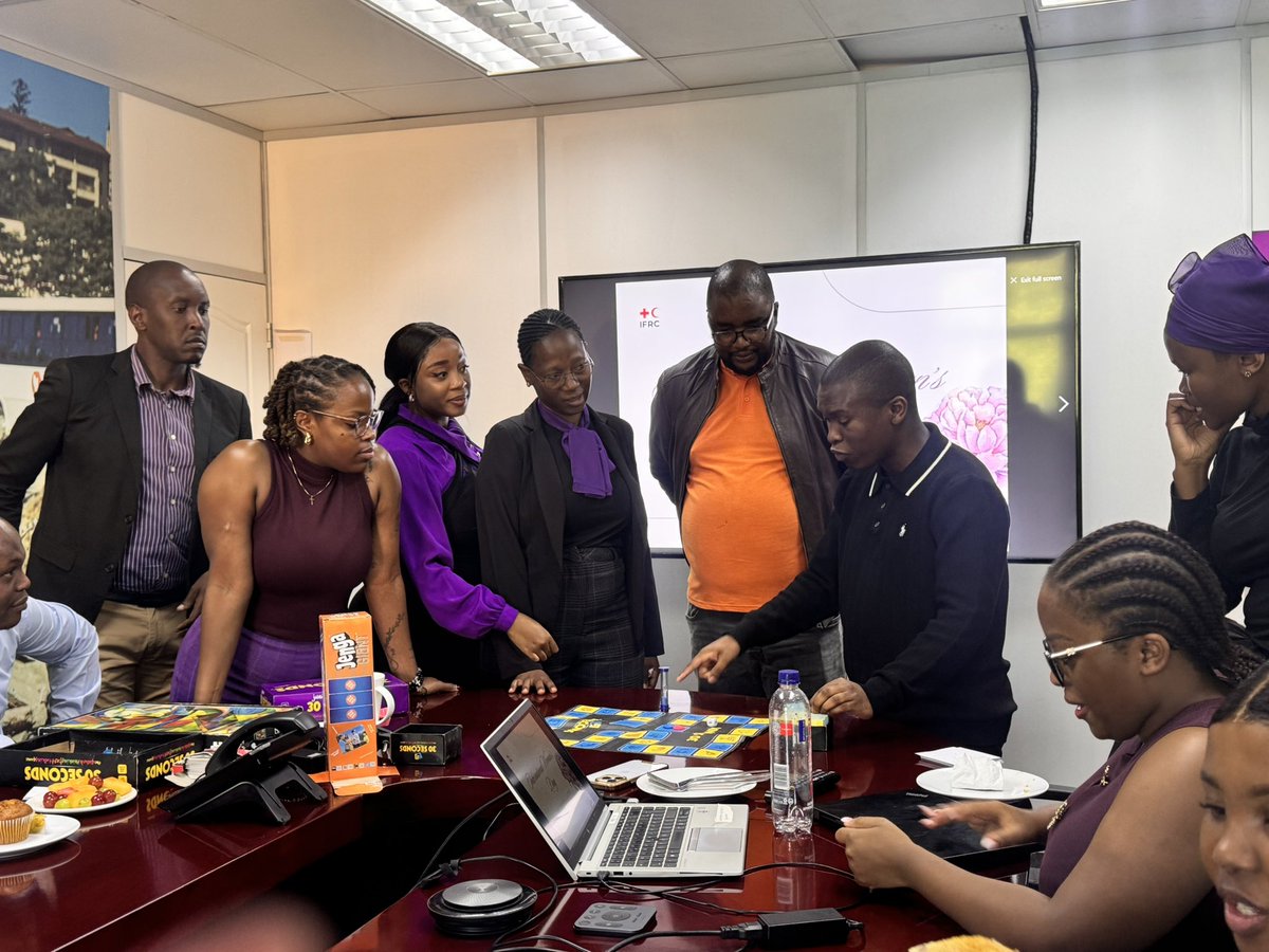 Mercy Laker tweet media