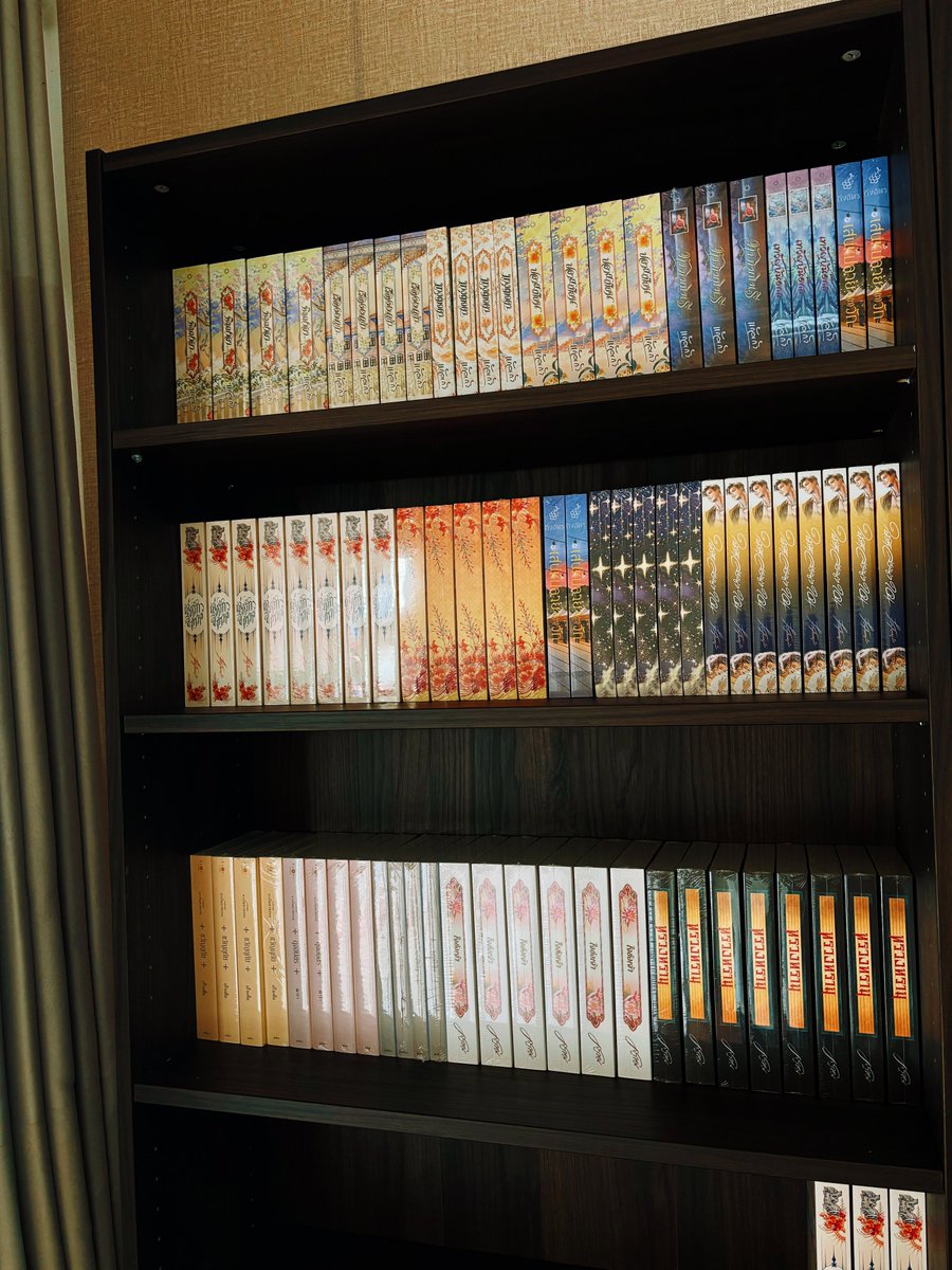 โสมสิริ 🌻🕊️ — selenophile (slow) tweet media