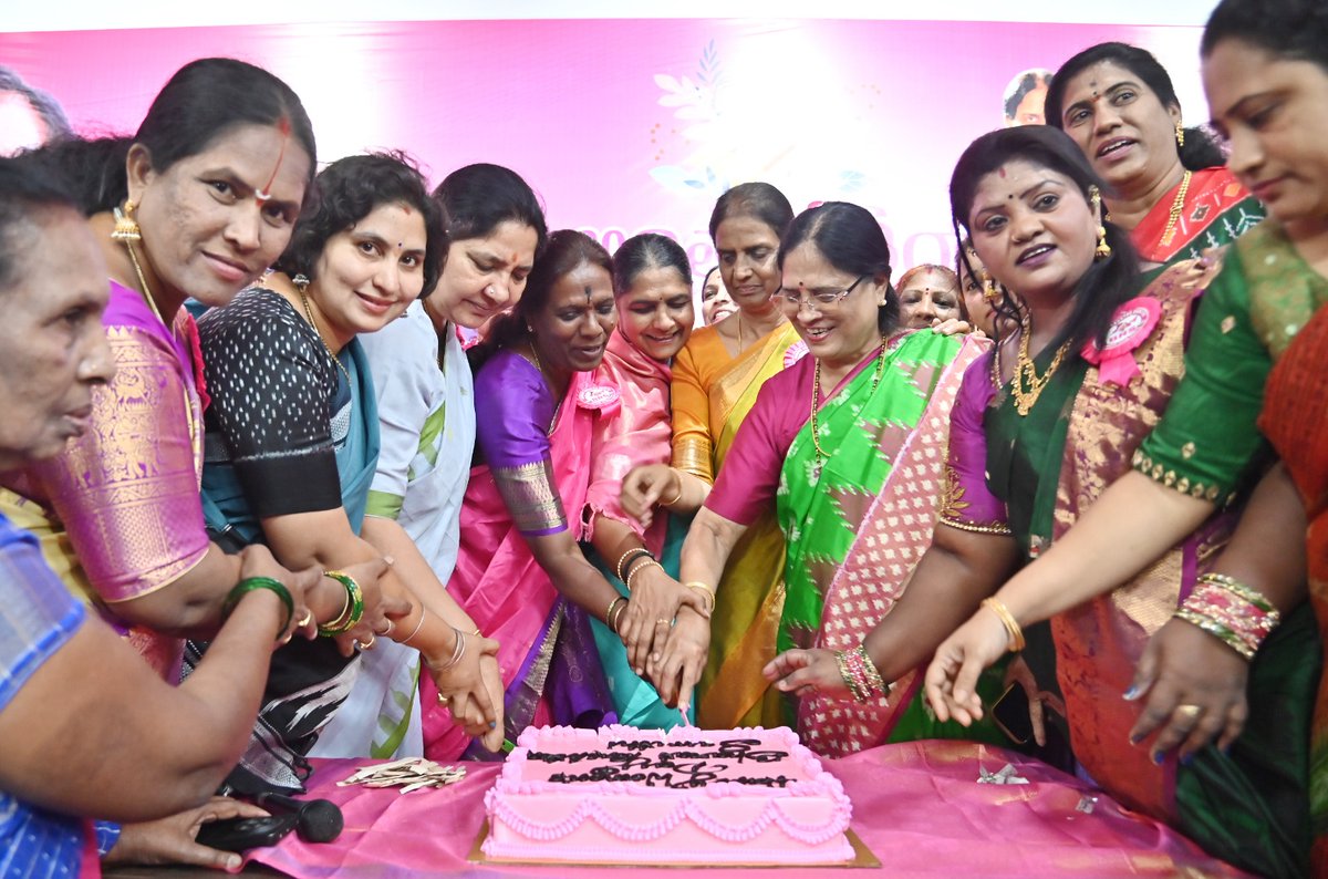 Dr Rasuri Sunitha - GHMC Corporator tweet media