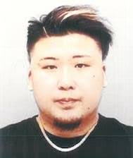 funaim5's tweet photo. 公開指名手配

大川修平容疑者【28歳】

ぼったくりトクリュウグループ

この顔を見たら

警視庁中央警察署まで情報提供を

03-5651-0110 https://t.co/zXZOgsPlqJ