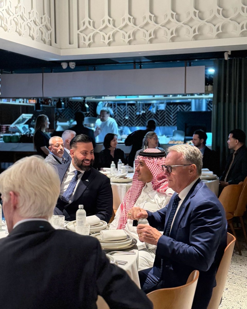 sam_jaay's tweet photo. Last night I had the pleasure of hosting the Australia-Saudi Business Council’s annual Iftar in Sydney, bringing together Australian businesses and investors.

Thank you to H.E. Meshare bin Naheet, Consul General of Saudi Arabia in Sydney, for all his support of our council. https://t.co/nNj4ko7Akv
