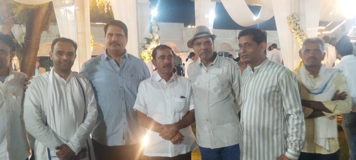 bhavimeenainc's tweet photo. #todabhim विधानसभा क्षेत्र 
पूर्व जिला परिषद सदस्य करौली मित्र प्रदीप कुमार गुर्जर गुढ़ाचंद्रजी की बेटी के वैवाहिक समारोह में शामिल होकर शुभकामनायें प्रेषित की l
#drbhavimeena 
#todabhim 
@INCIndia @INCRajasthan https://t.co/A8ED1DE945