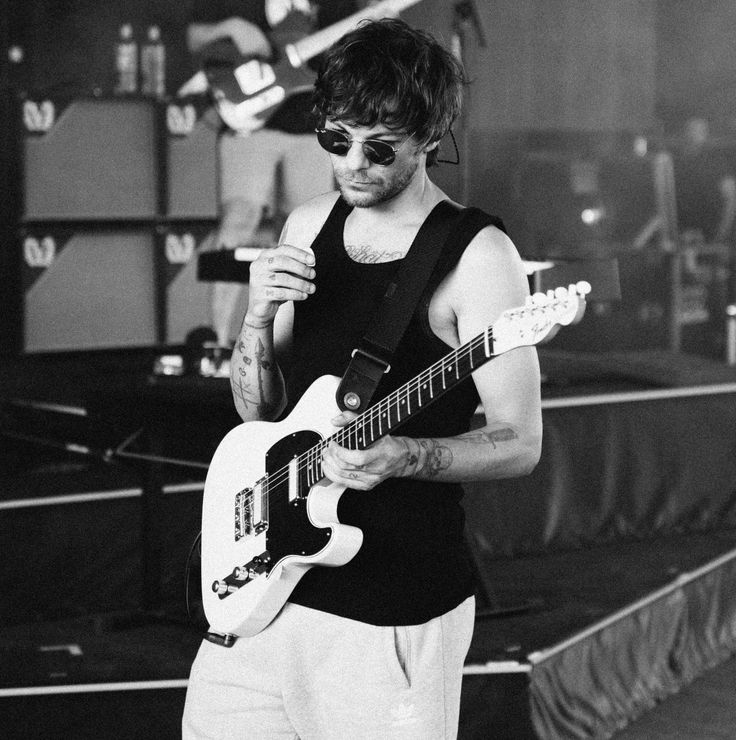 essa foto mudou minha vida eu nao consigo superar ela