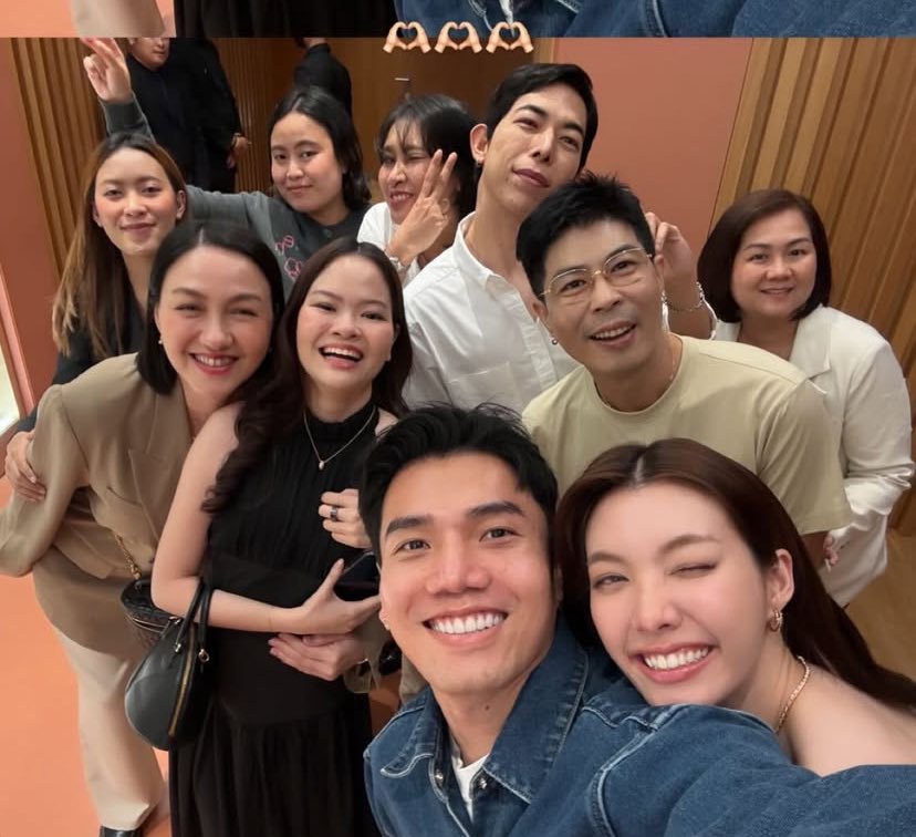 Orm Kornnaphat with Orm Team,
Bvlgari Thailand Team at Bvlgari 
boutique in Central Chidlom 🐍💎✨

📍 IG Stories : pimntnn (Bvlgari Thai) 

#OrmKornnaphat #ออมกรณ์นภัส
#Bvlgari #BvlgariThailand 
<a href="/ormmormm/">orm kornnaphat🌈</a> <a href="/Bulgariofficial/">Bvlgari</a>