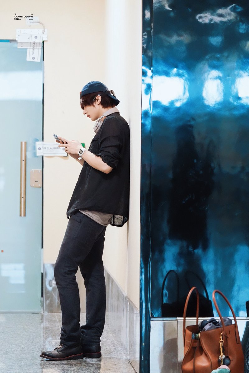 ACOUNTDOWN321 tweet media