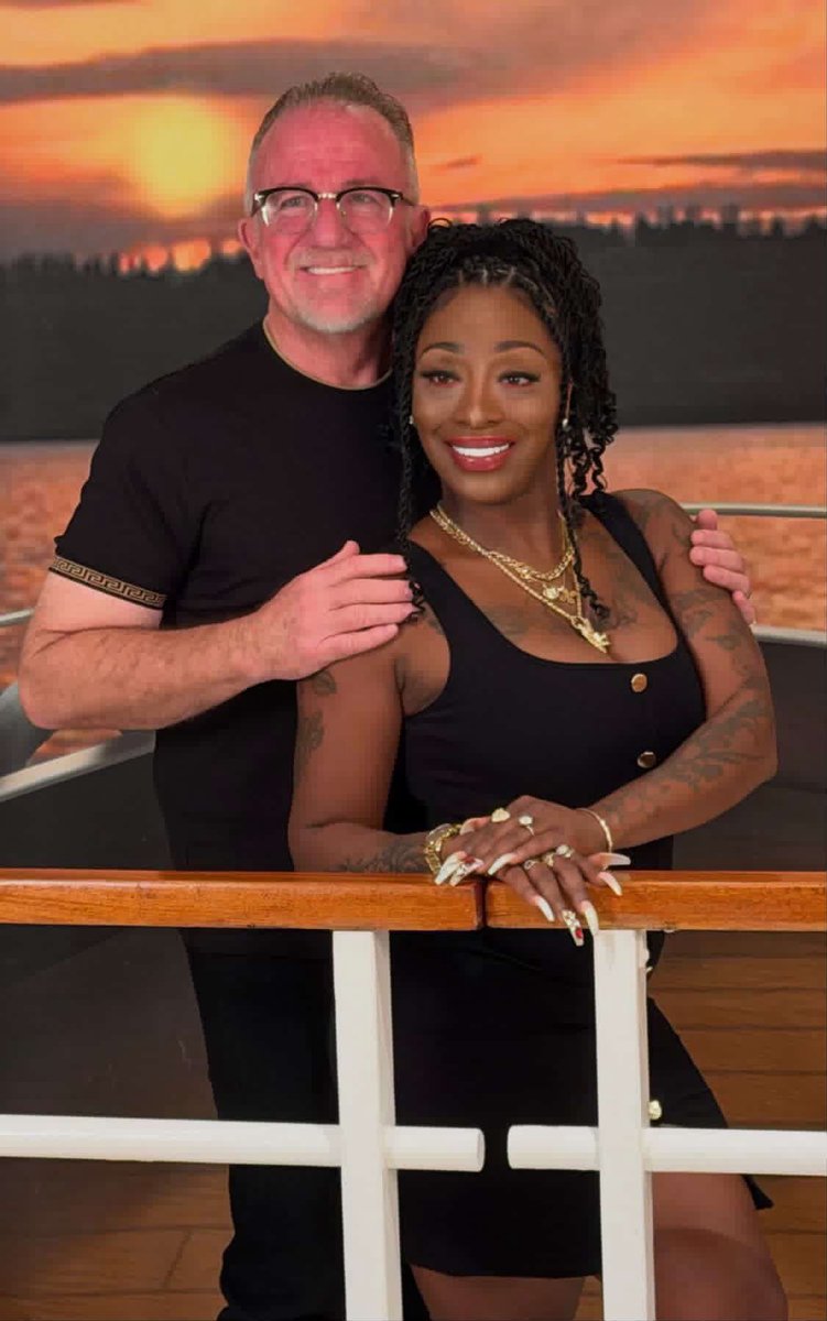 swirl_bwwm's tweet image. Brian &amp;amp; Timeka 🤴🏼👸🏾Dating 10 months engaged in l be married next January.
#engaged #interracial #interracialcouple #interracialdating #swirl #interracialdating #lovehasnocolor #interracialromance #couplegoals #swirllife #love #whitemendatingblackwomen #blackwomendatingwhitemen