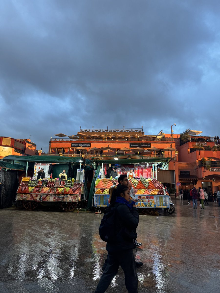 rhfkuh777's tweet photo. marrakesh en janvier c beau en vrai https://t.co/Oq3EYn4wBE