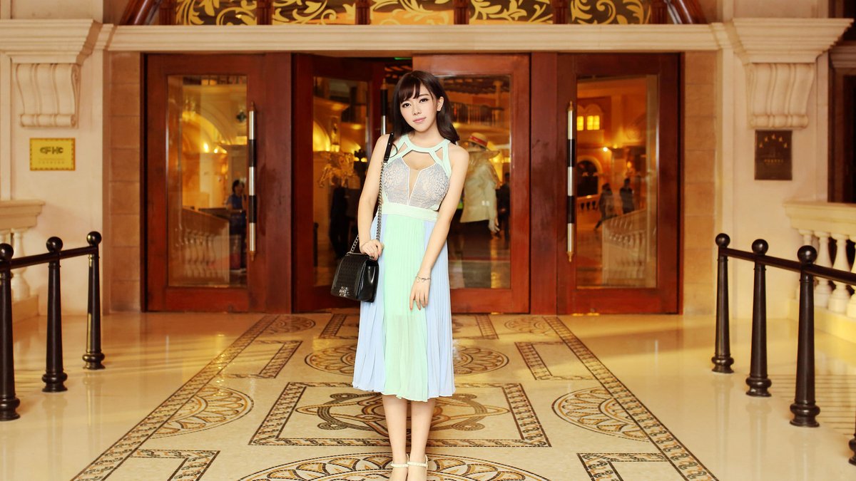 The seat next to me is empty, and it looks a bit lonely. Care to join?  🕟