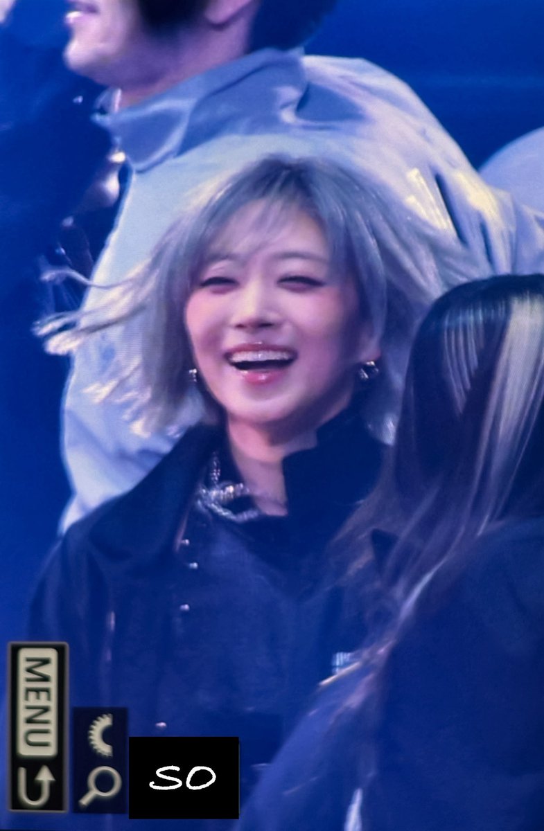 𝑺𝑶 tweet media