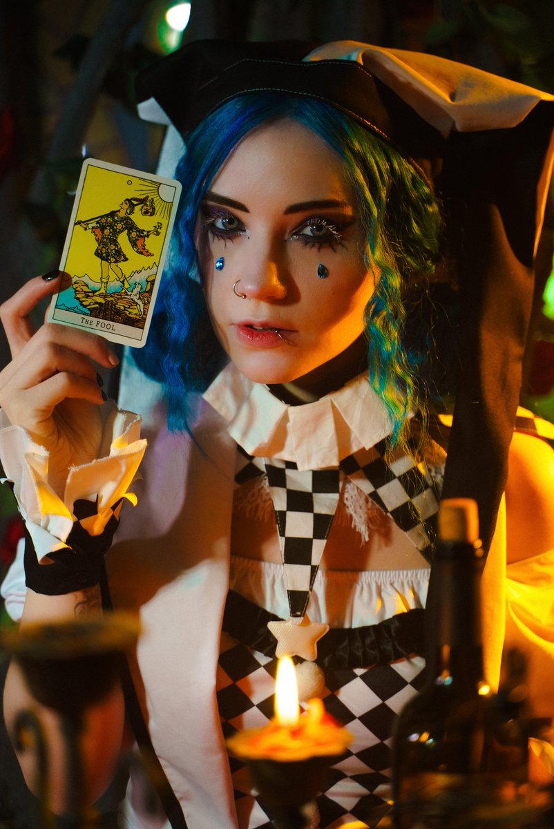 valeriefreshor1's tweet photo. The Dawn of a New Tale✨️
.
.
.
#gothgirl #darkaesthetic #darkbeauty #originalcosplay #sadjester https://t.co/36Hx6DkoPr