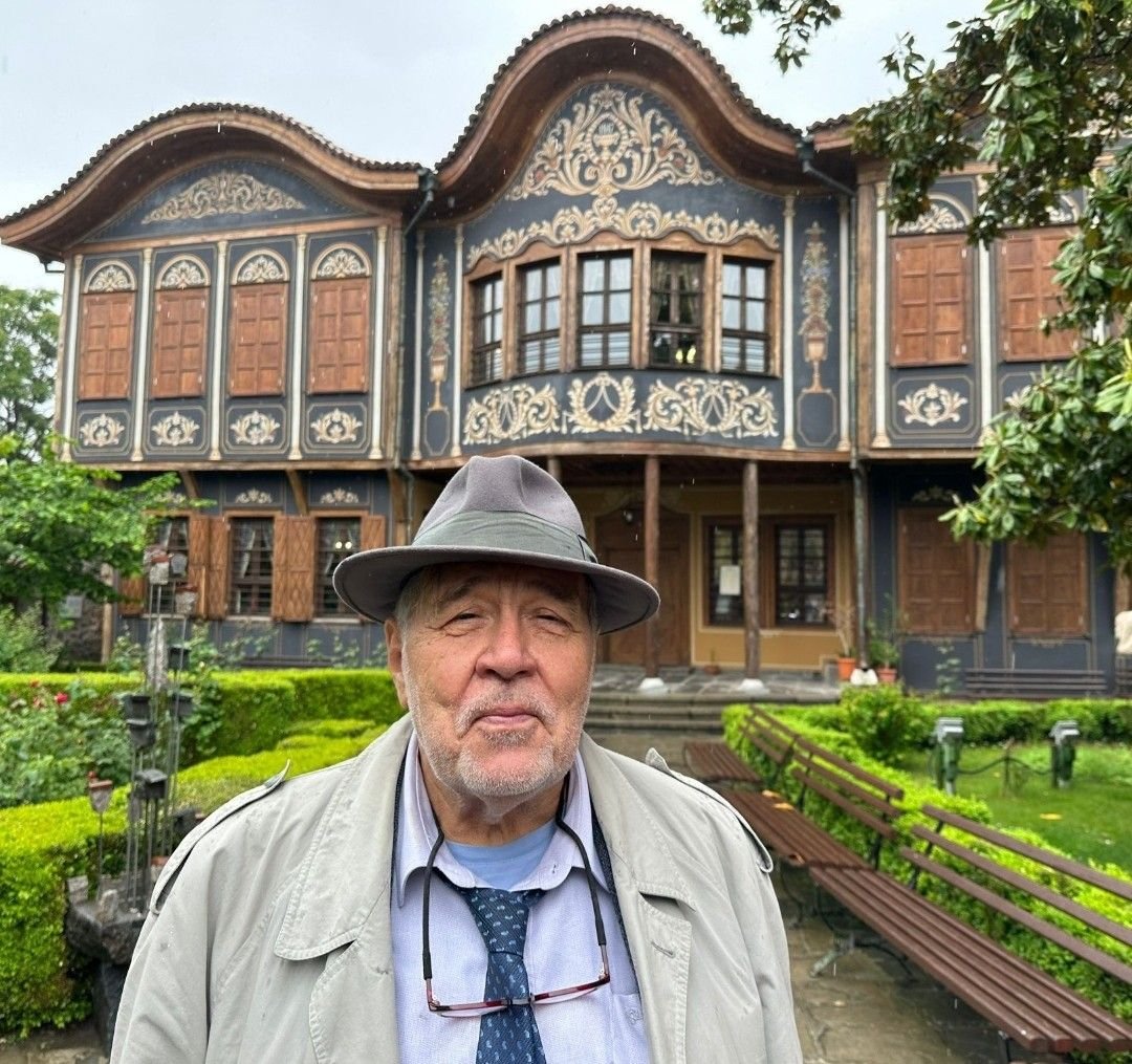 DailyTurkic's tweet photo. Legendary historian İlber Ortaylı has passed away.

Through his books and lectures, he helped millions rediscover Ottoman history and their place in the wider Turkic world.

A giant of history is gone. https://t.co/0wVvDXebcb