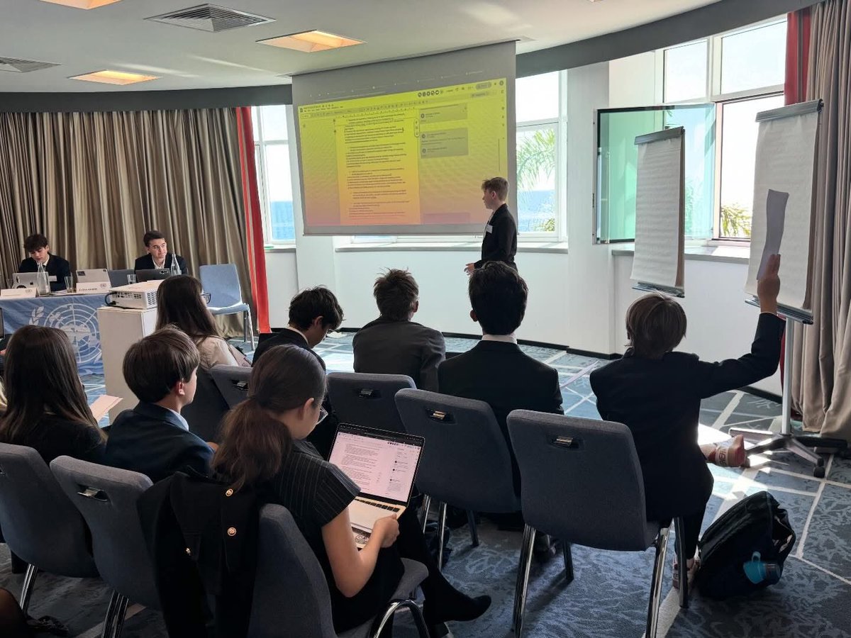 International School of Monaco tweet media