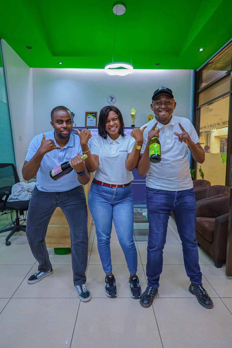 𝐓𝐖𝐎 𝐌𝐄𝐑𝐈𝐀𝐍𝐒™ tweet media